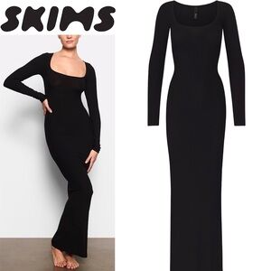 NWT SKIMS Soft Lounge Long Sleeve Dress